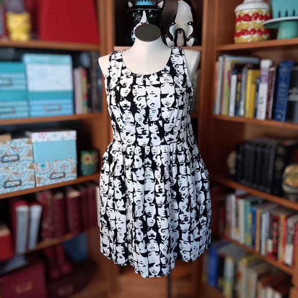 Modcloth Folter "Famous Faces" Black and White Pop Art Dress - Picture 4 of 11